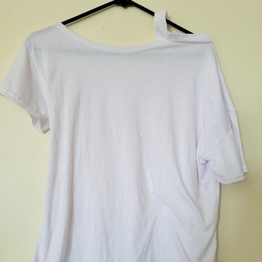 White asymmetrical t-shirt